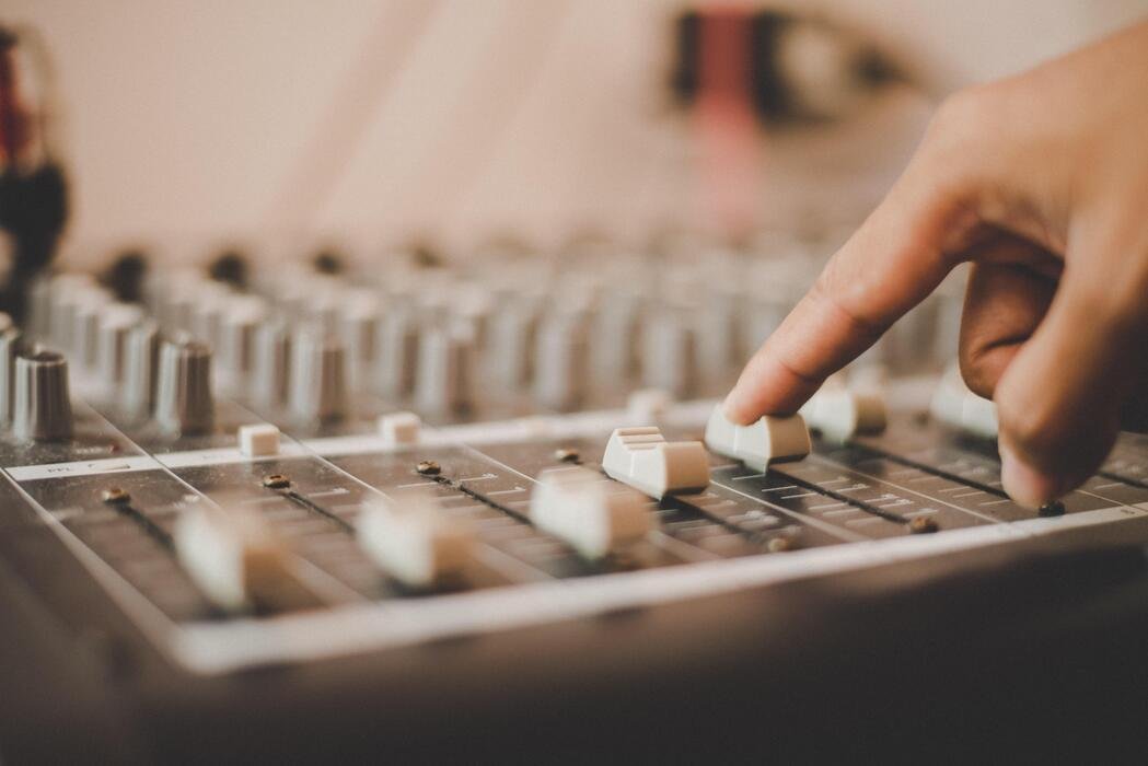  Audio Equipment Supplier in delhi
